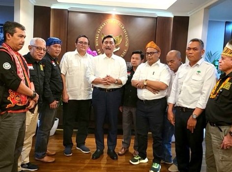 Satu Perahu Dengan Pemerintah, Ini Janji Menko Luhut Kepada Petani Sawit